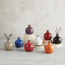Load image into Gallery viewer, Carmine Mini Vase